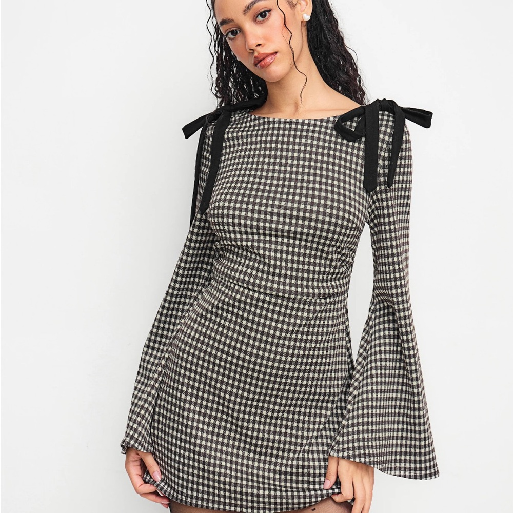 Cider Monochrome Checkered Long Sleeve Dress